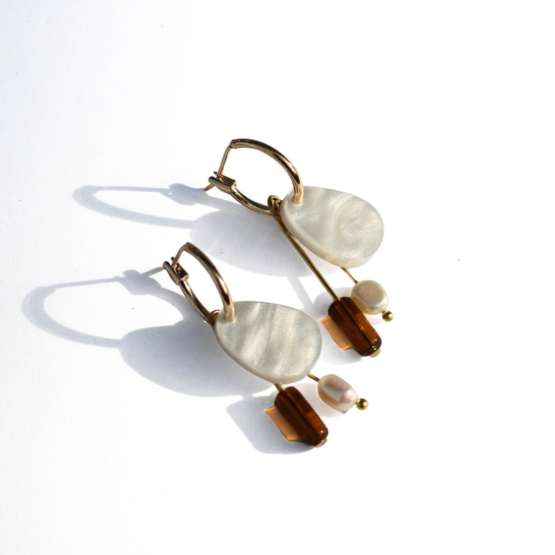 Hagen + Co - Chloe Pearl Earrings, Pearl - The Flower Crate