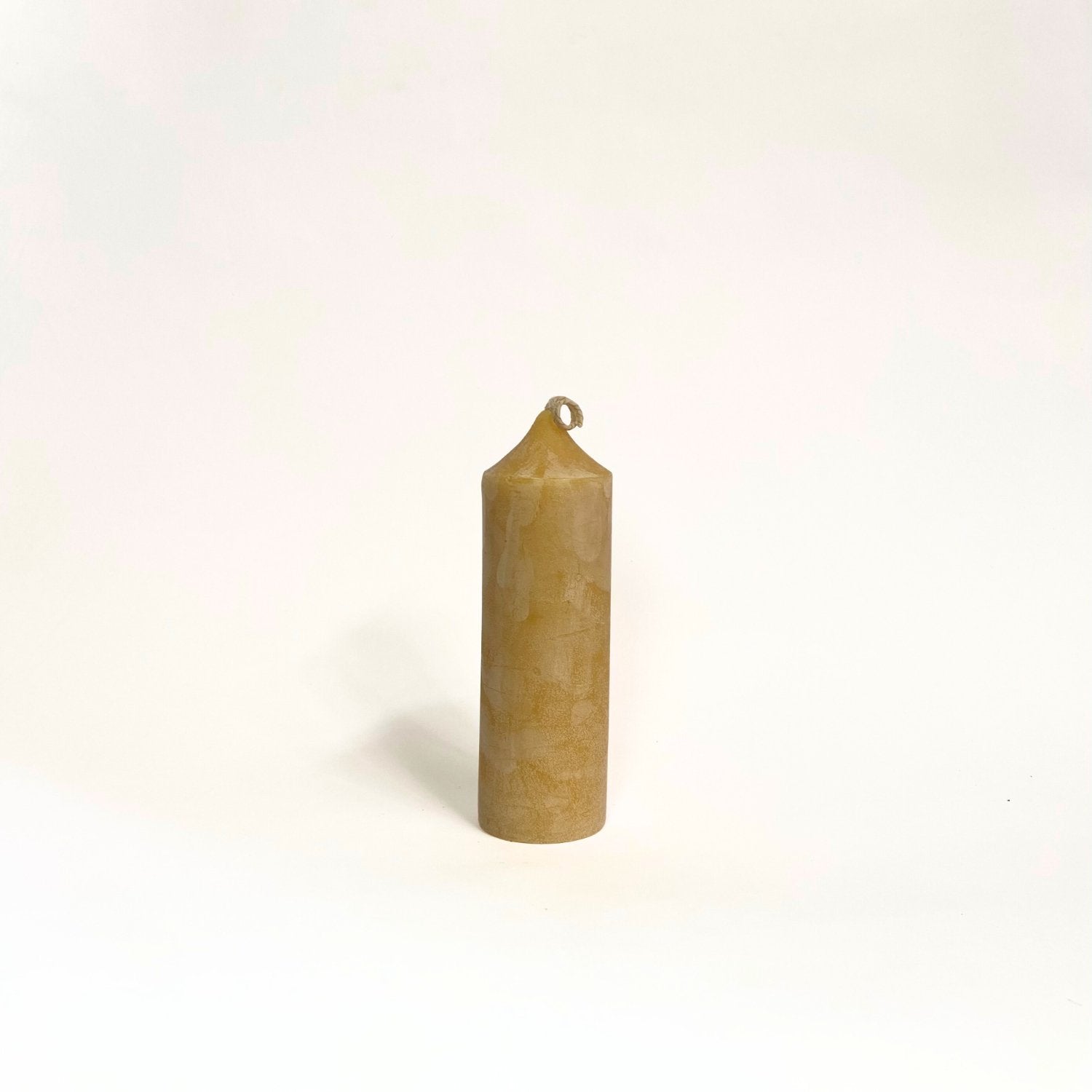 Hohepa Beeswax Candle - Medium Cafe - The Flower Crate