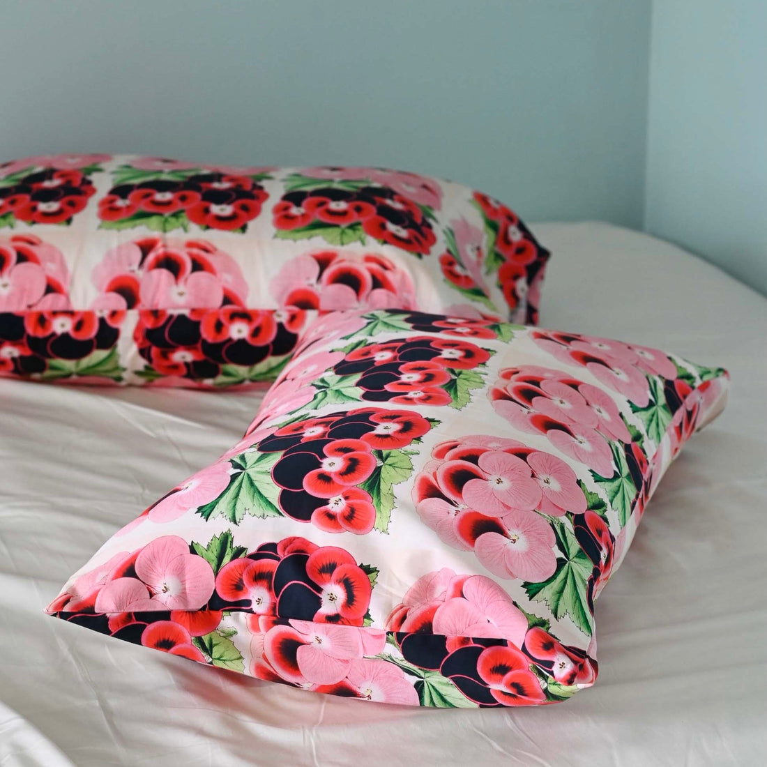 Lazybones - Organic Cotton Pillowcase Set, Blossomy - The Flower Crate