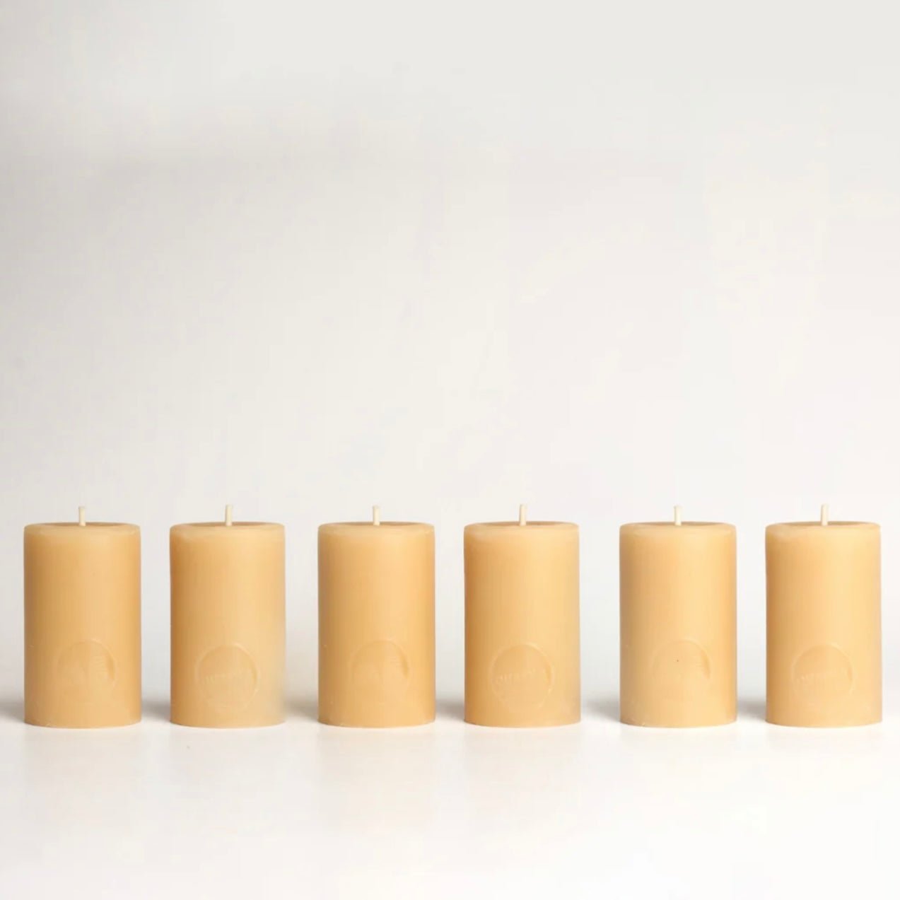 Queen B - Beeswax 8cm Pillar Candle - The Flower Crate