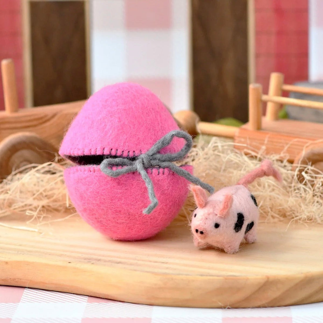 Tara Treasures - Surprise Felt Egg with Piglet - The Flower Crate